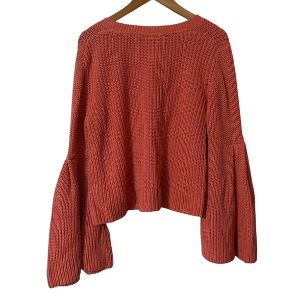 Free People Damsel Bell Sleeve Sweater in Coral Sz Medium 100% Cotton - Picture 8 of 12
